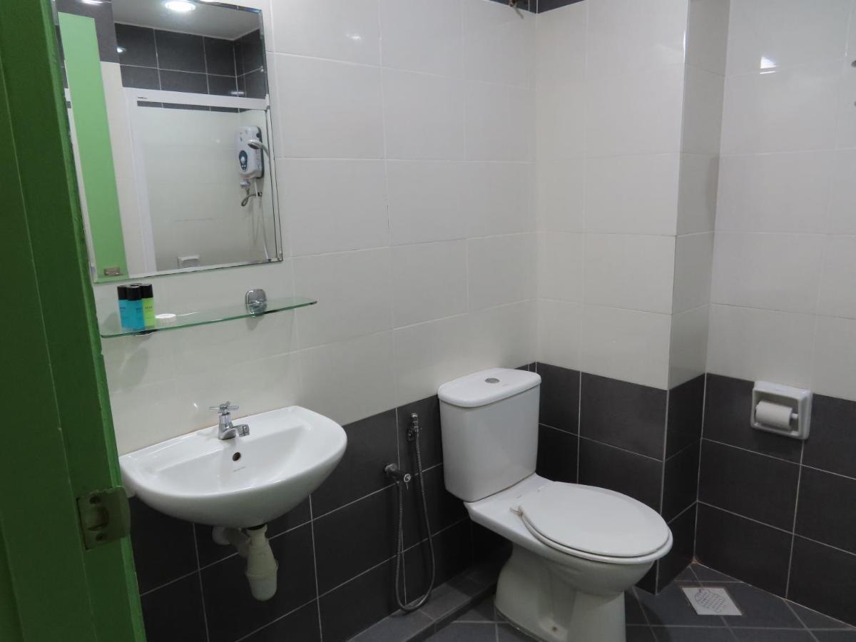 Akar Hotel Kampung Baru クアラルンプール エクステリア 写真